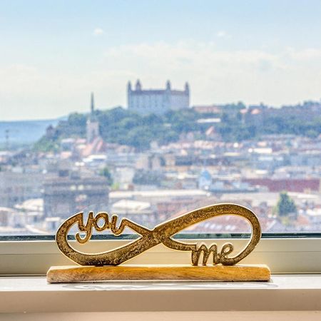 Sky Park 1 - Luxurious #Instaworthy Apartment In Downtown City Center With Included Parking, Best Address In Town Bratislava Dış mekan fotoğraf