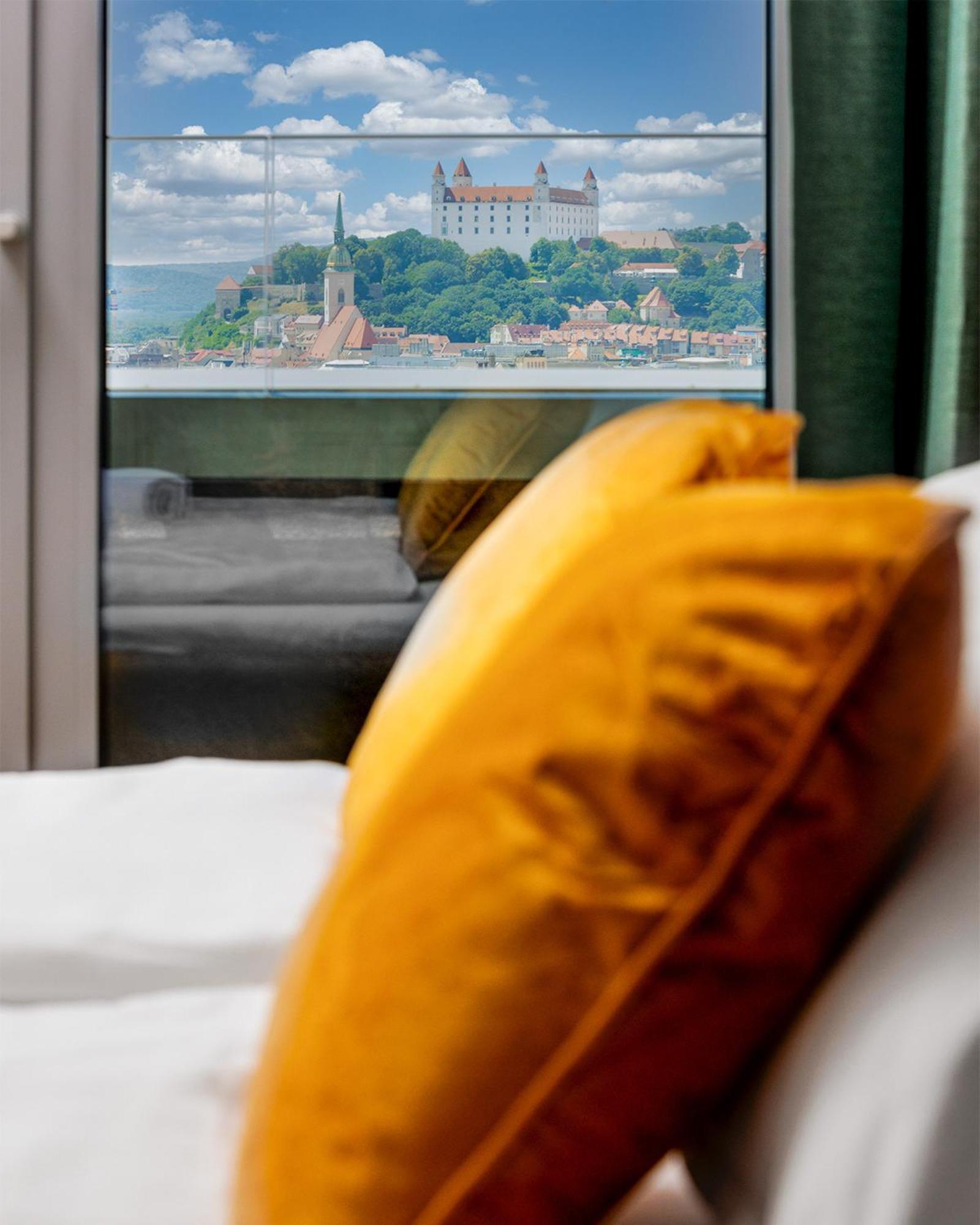 Sky Park 1 - Luxurious #Instaworthy Apartment In Downtown City Center With Included Parking, Best Address In Town Bratislava Dış mekan fotoğraf