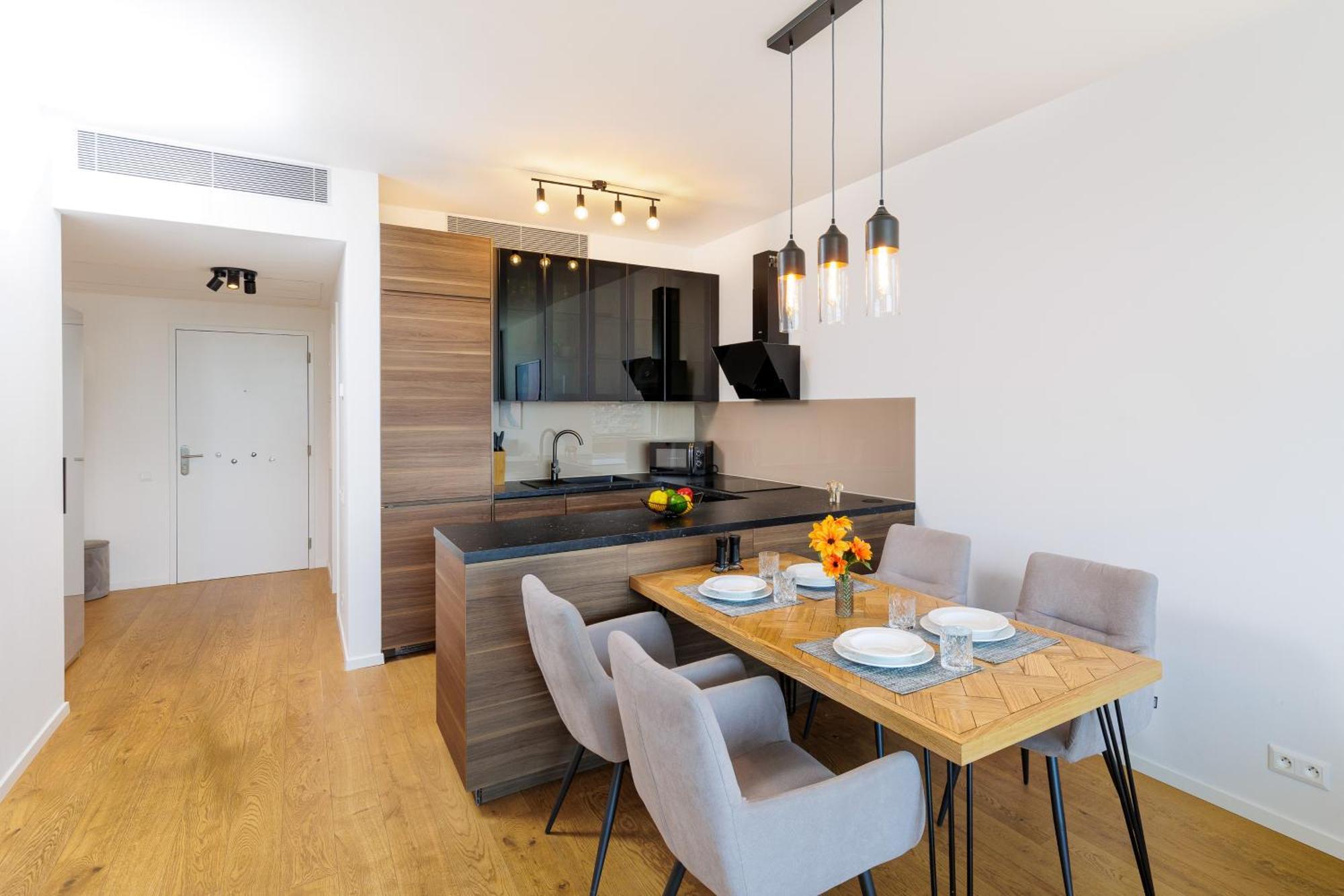 Sky Park 1 - Luxurious #Instaworthy Apartment In Downtown City Center With Included Parking, Best Address In Town Bratislava Dış mekan fotoğraf