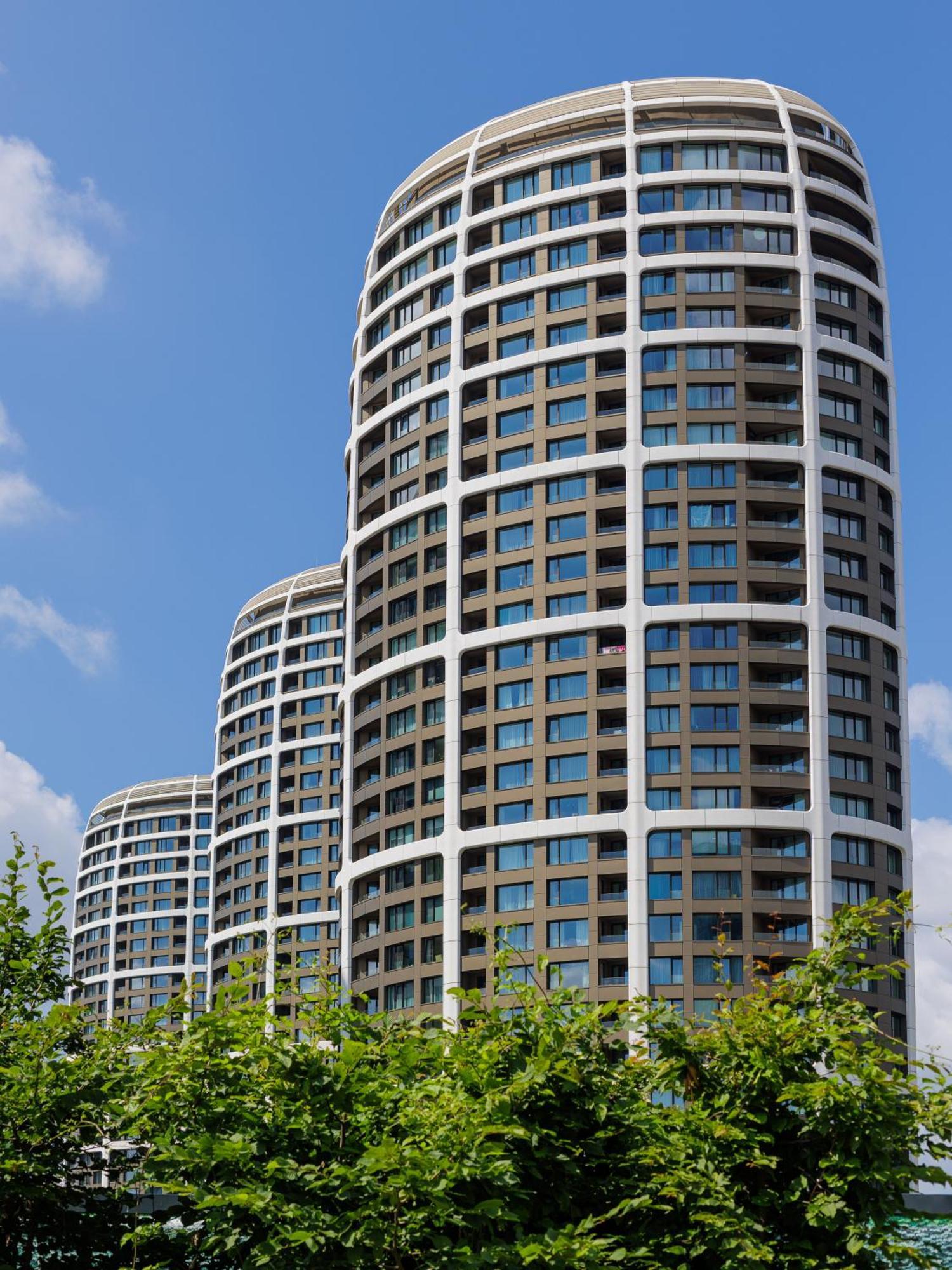 Sky Park 1 - Luxurious #Instaworthy Apartment In Downtown City Center With Included Parking, Best Address In Town Bratislava Dış mekan fotoğraf